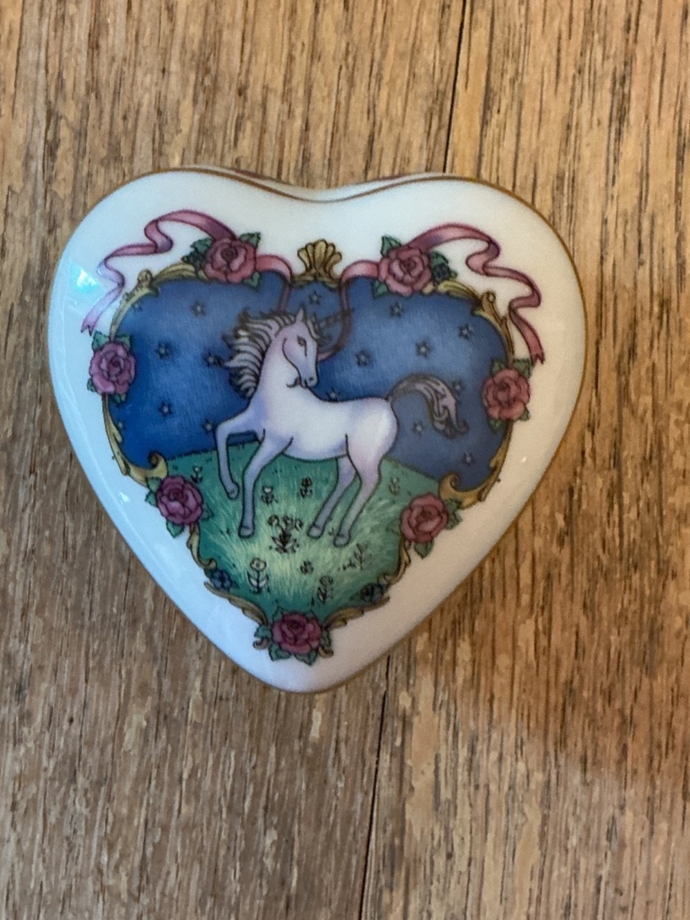 Vintage 1983 Franklin Mint Porcelain Heart Shaped Unicorn Jewelry Trinket Box
